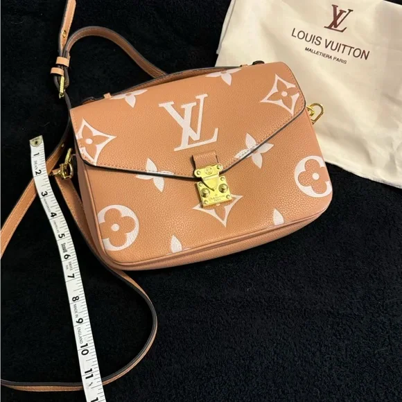 Louis Vuitton worn 1 time like new condition Louis Vuitton | Bags | Louis Vuitton Pallas Mm Used One Time  main image 4
